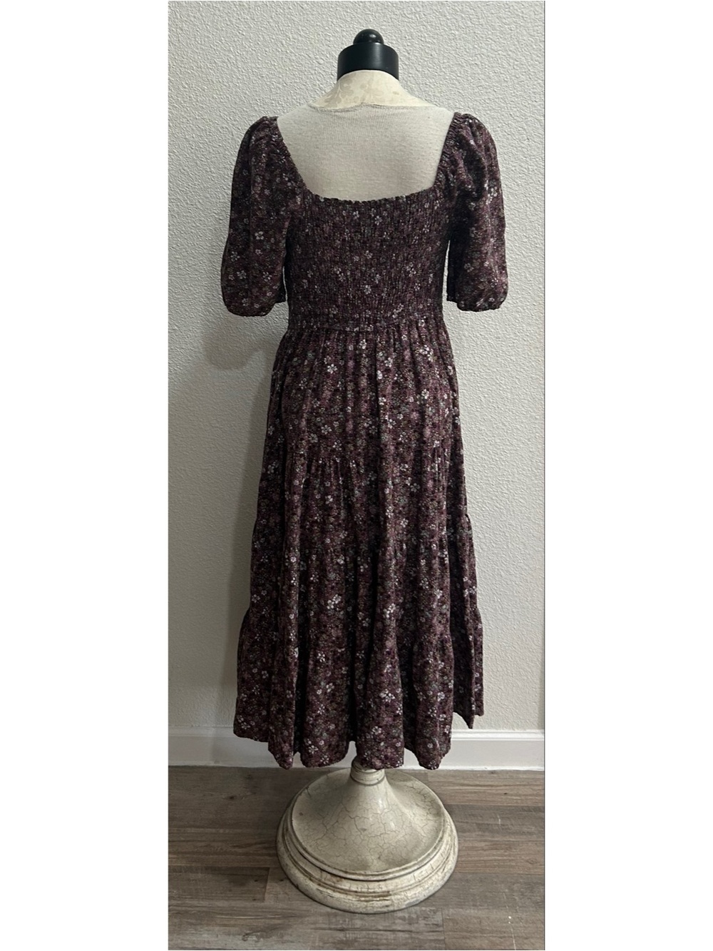 Sonoma Women's Floral Puff Sleeve Midi Dress Smocked Bodice Size Medium Purple - Picture 2 of 6
